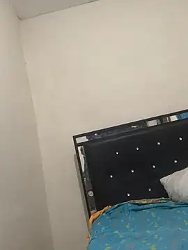 laperson online show from March 2026 03:30:02 AM