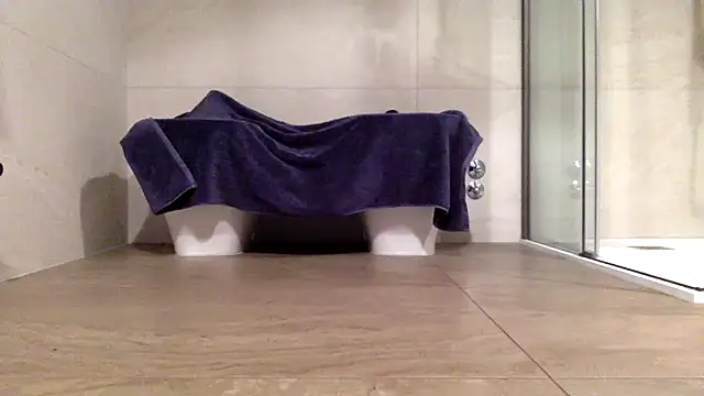 AsiaSlavePantyhosed online show from December 2025 05:35:01 PM