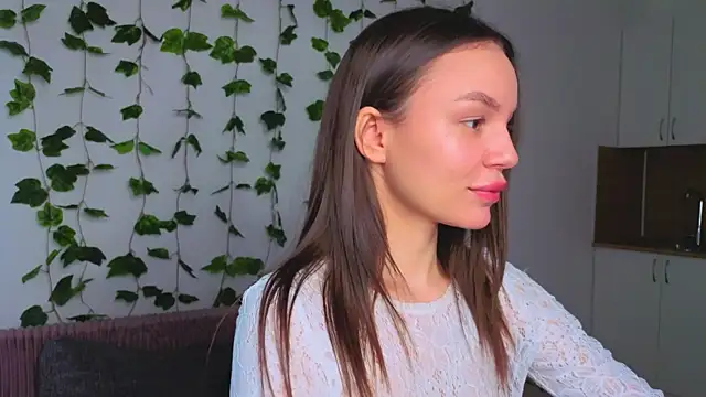 Tiffany Sweetie online show from March 2026 12:29:02 PM