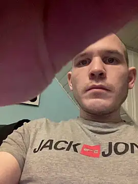 Spielzeugtwink online show from February 2026 10:30:02 PM