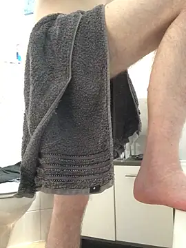 Spielzeugtwink online show from May 2026 09:18:01 PM