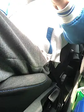 Spielzeugtwink online show from April 2026 01:26:01 PM