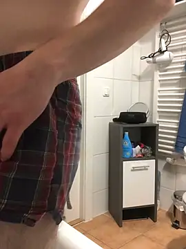 Spielzeugtwink online show from June 2026 09:19:01 PM