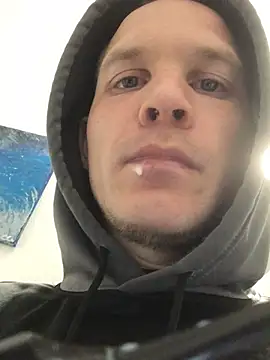Spielzeugtwink online show from May 2026 10:24:02 PM