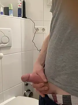 Spielzeugtwink online show from February 2026 03:10:02 PM