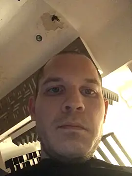 Spielzeugtwink online show from December 2025 02:48:02 AM