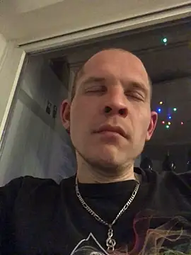 Spielzeugtwink online show from May 2026 09:26:01 PM