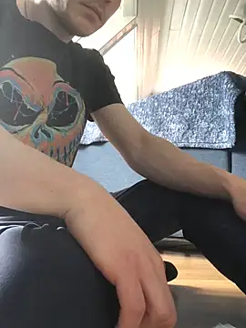 Spielzeugtwink online show from June 2026 11:27:01 AM