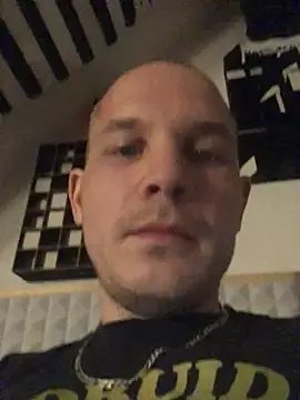 Spielzeugtwink online show from March 2026 05:27:02 PM