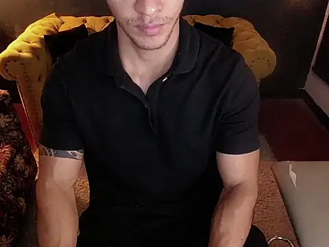 Snapshot of tayler_luke chatting on December 2025 01:27:01 AM tayler luke online show from December 2025 01:27:01 AM