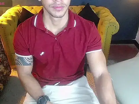 Snapshot of tayler_luke chatting on November 2025 01:17:02 AM tayler luke online show from November 2025 01:17:02 AM