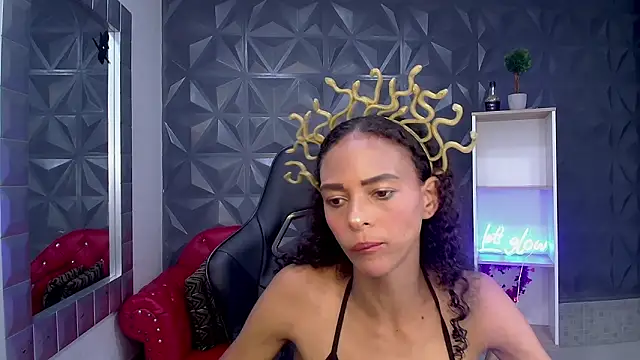 becky lynch 102 online show from February 2026 05:42:01 PM