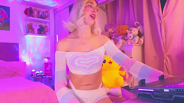 MadamBarbiee online show from December 2025 01:11:01 AM