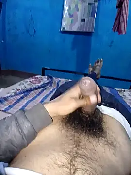 vaasuboy01 online show from February 2026 06:05:01 PM