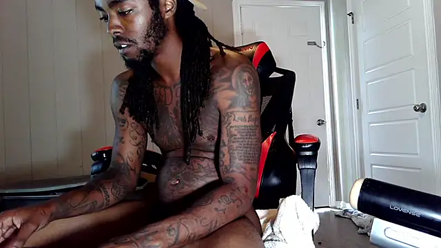 TattedRasta2x0 online show from May 2026 12:48:01 PM