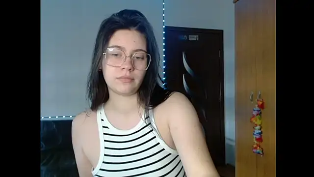 Lana Roossee online show from March 2026 11:14:01 AM