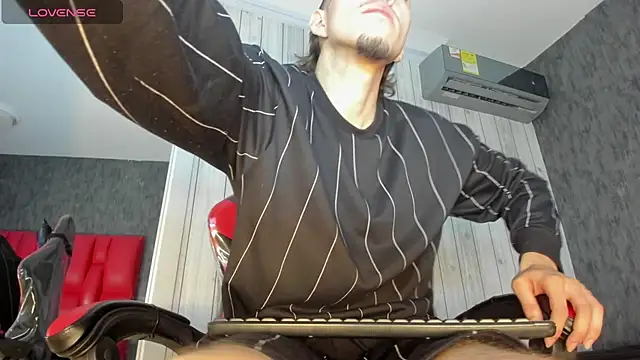 yeikoox online show from November 2025 03:38:01 AM