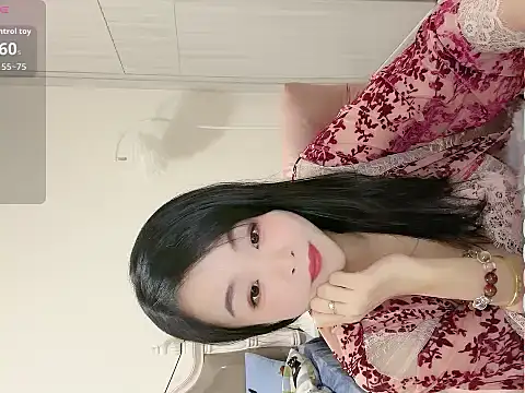 Snapshot of Amanda111177 chatting on November 2025 07:41:01 AM Amanda111177 online show from November 2025 07:41:01 AM