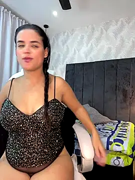 Aria Kitty online show from November 2025 07:47:01 PM