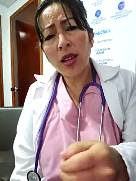 JustSamantha  online show from April 2026 11:11:01 AM