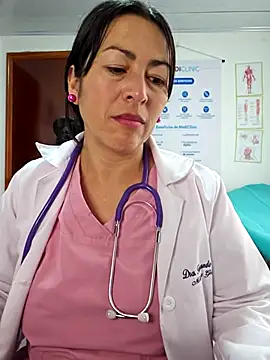 JustSamantha  online show from February 2026 07:47:01 PM