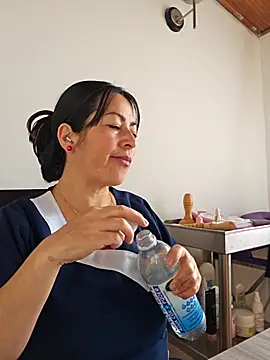 JustSamantha  online show from December 2025 01:10:02 PM