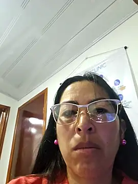 JustSamantha  online show from April 2026 11:05:02 AM