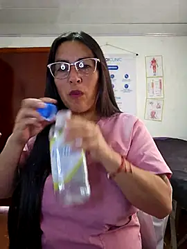 JustSamantha  online show from February 2026 02:17:02 PM