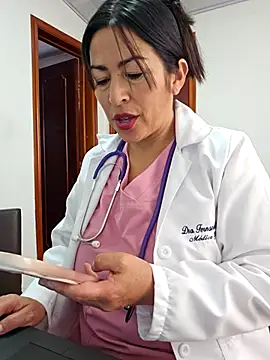 JustSamantha  online show from December 2025 02:28:02 PM