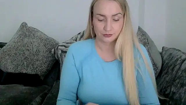 BootyQueenApril online show from November 2025 10:14:02 AM