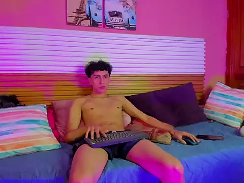 Snapshot of oni_dude117620 chatting on November 2025 08:20:01 PM oni dude117620 online show from November 2025 08:20:01 PM