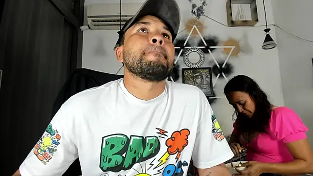 StephaniaAndRandy online show from December 2025 04:50:02 PM