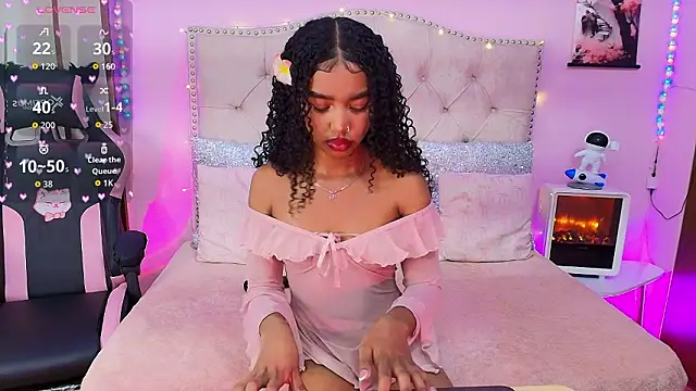 Naom star87 online show from February 2026 07:49:02 PM