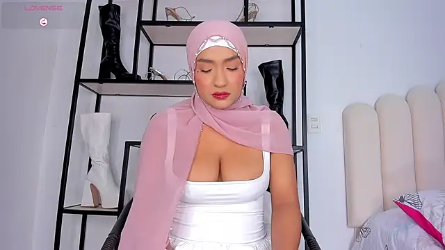 Amira-Zahra online show from July 2026 10:20:02 PM
