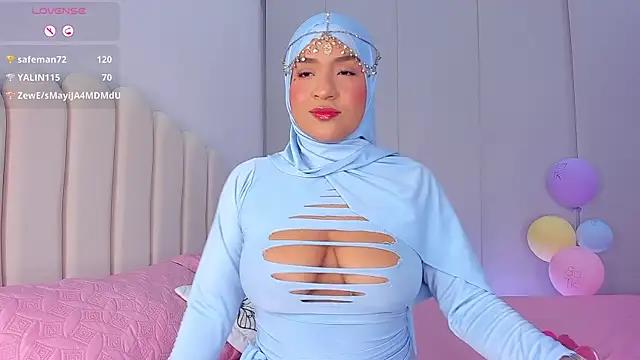 Amira-Zahra online show from May 2026 10:29:01 PM