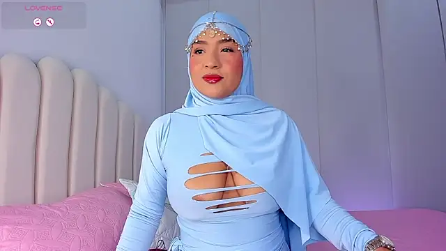 Amira-Zahra online show from July 2026 10:05:01 PM