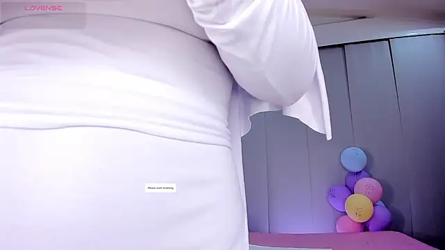 Amira-Zahra online show from May 2026 10:19:02 PM