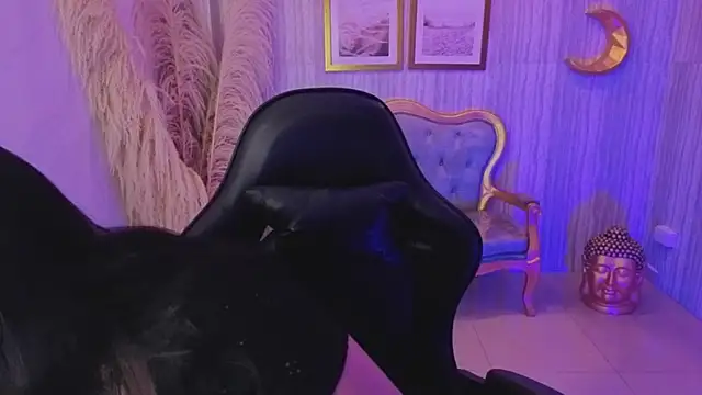 lexie s online show from March 2026 08:26:02 PM