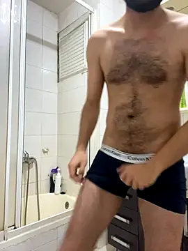 Snapshot of metro-2034 chatting on November 2025 12:42:02 AM metro-2034 online show from November 2025 12:42:02 AM