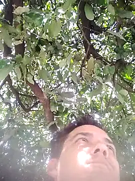 Snapshot of nori_dunda chatting on December 2025 06:46:01 PM nori dunda online show from December 2025 06:46:01 PM