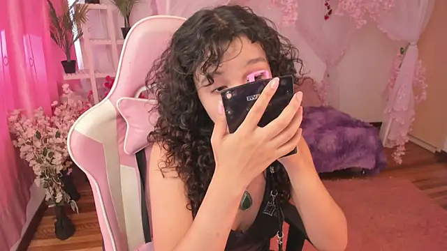 gummo  online show from December 2025 08:11:01 PM