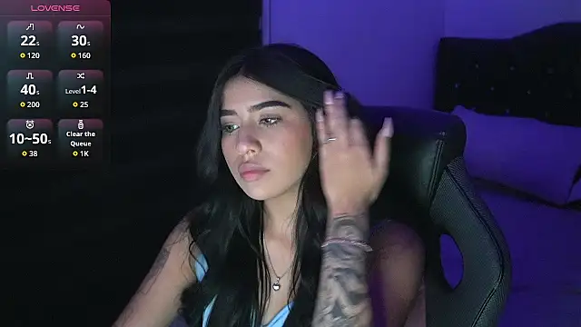 Snapshot of leyla_sanss chatting on November 2025 12:33:01 AM leyla sanss online show from November 2025 12:33:01 AM