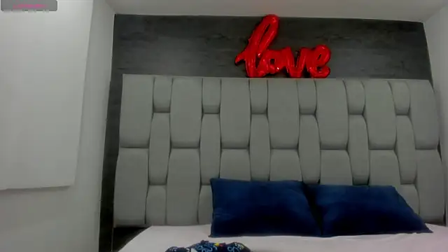 Sarita Ass online show from November 2025 03:06:02 AM