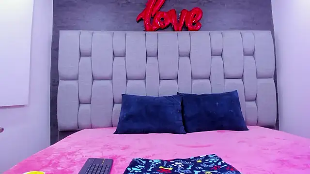 Sarita Ass online show from March 2026 04:19:01 AM