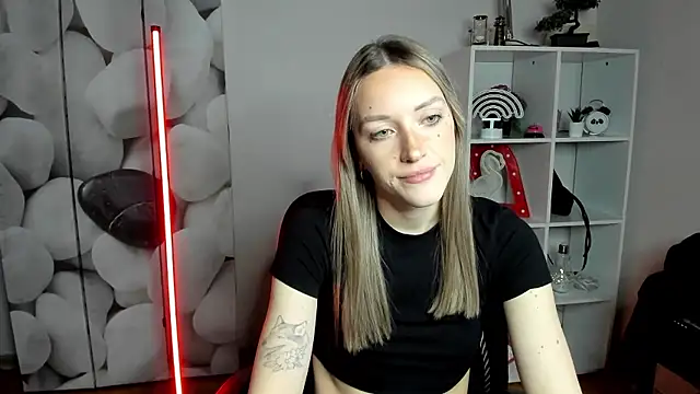 EvelynBlond online show from January 2026 01:39:01 PM