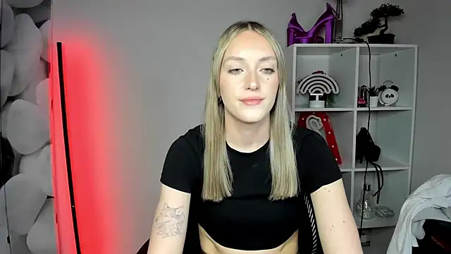 EvelynBlond online show from February 2026 06:50:01 PM