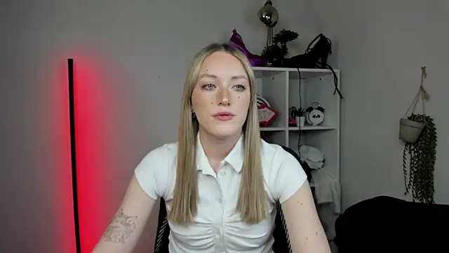 EvelynBlond online show from March 2026 12:29:02 PM