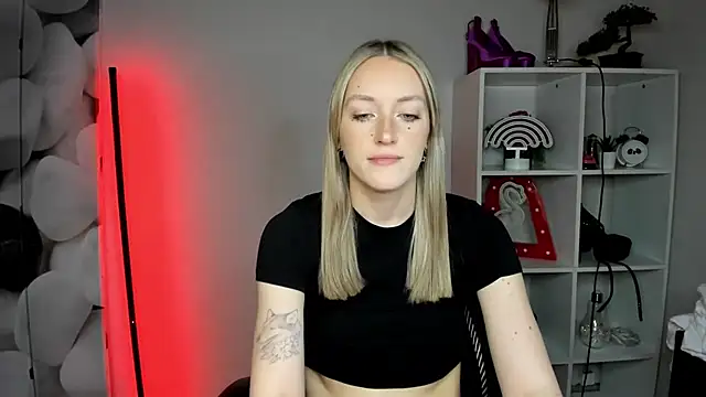 EvelynBlond online show from February 2026 01:31:02 PM