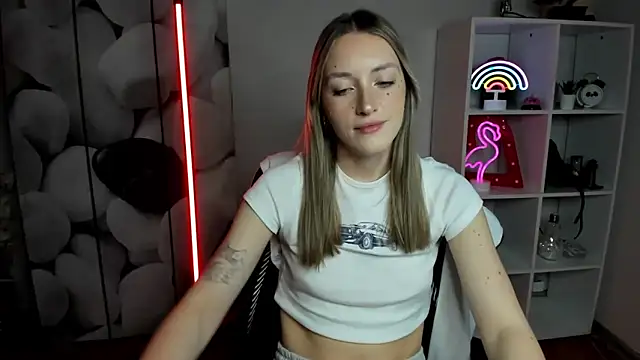 EvelynBlond online show from December 2025 01:35:02 PM