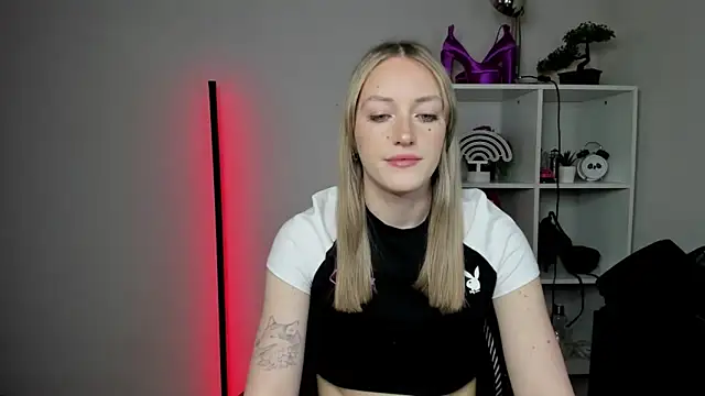 EvelynBlond online show from March 2026 06:28:02 AM